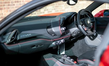 Ferrari 488 GTB 14
