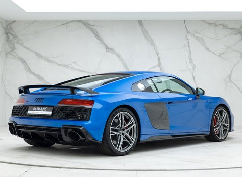 Audi R8 V10 Performance Carbon Black 7