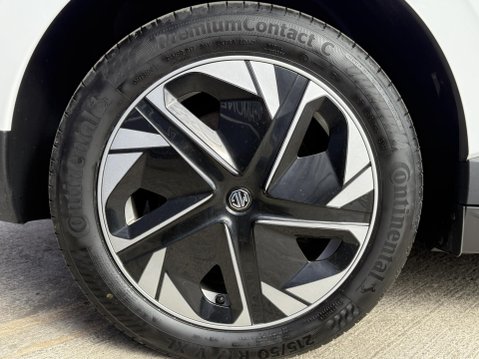 MG MG4 64kWh Trophy Long Range Hatchback 5dr Electric Auto (203 ps) 15