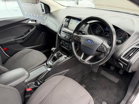 Ford Focus 1.0T EcoBoost Titanium Euro 6 (s/s) 5dr 14