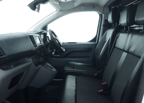 Vauxhall Vivaro 3100 75kWh Dynamic Panel Van 5dr Electric Auto L2 H1 (136 ps) 35