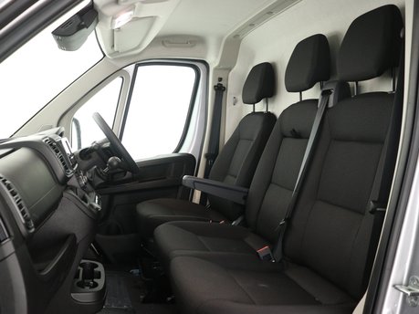 Peugeot Boxer 2.2 BlueHDi 140 L3H2 335 Professional 8