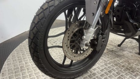 Sinnis Terrain 125 2018 ONLY 11K NEW MOT SERVICED ADVENTURE BIKE 125CC LEARNER 11