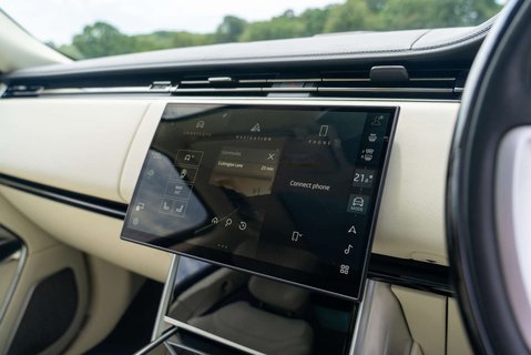 Land Rover Range Rover D350 Autobiography 16