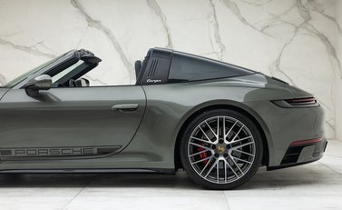 Porsche 911 Targa 4S (992) 55