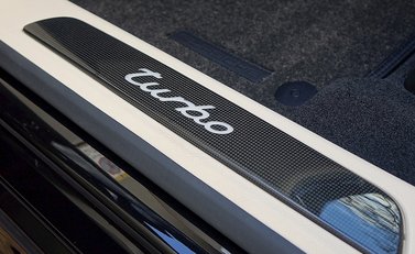 Porsche Panamera Turbo 12