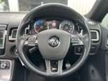 Volkswagen Touareg 3.0 TDI V6 BlueMotion Tech R-Line SUV 5dr Diesel Tiptronic 4WD Euro 6 (s/s) 27