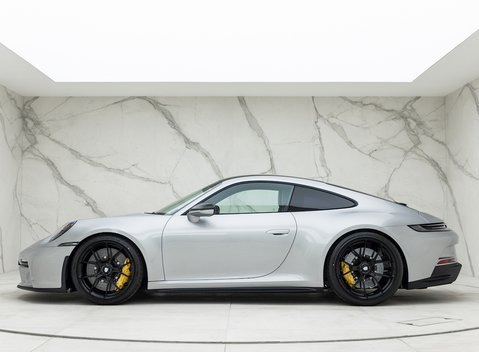 Porsche 911 (992) GT3 Touring 2