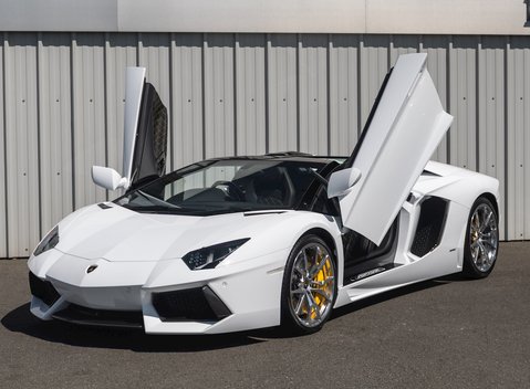 Lamborghini Aventador LP700-4 Roadster 7