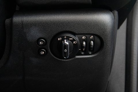 Mini Hatch COOPER CLASSIC 16