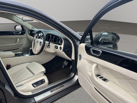 Bentley Continental 6.0 W12 Flying Spur Speed Saloon 4dr Petrol Auto 4WD Euro 4 (610 ps) 11