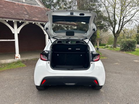 Toyota Yaris ICON FHEV 24