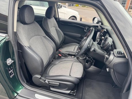 Mini Hatch COOPER S 18