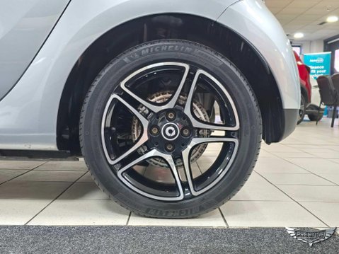 Smart Forfour 17.6kWh Premium Auto 5dr (22kW Charger) 65