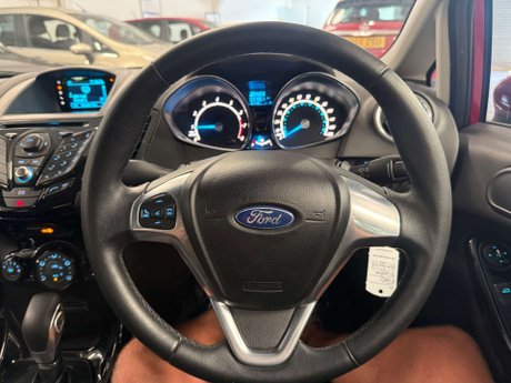 Ford Fiesta 1.0T EcoBoost Zetec Hatchback 5dr Petrol Powershift Euro 5 (100 ps) 29