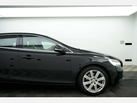 Volvo V40 2.0 V40 Inscription D3 5dr 3