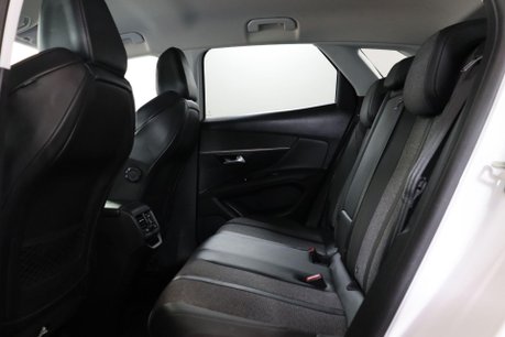 Peugeot 3008 PURETECH S/S ALLURE 42