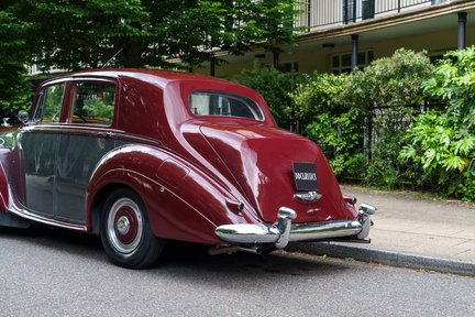 Bentley R Type Standard Steel Saloon 13
