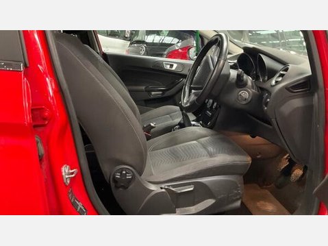 Ford Fiesta 1.0T EcoBoost Zetec Euro 5 (s/s) 5dr 7