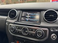 Land Rover Discovery SDV6 HSE 19