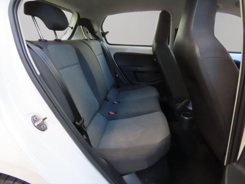 Volkswagen Up 1.0 Move up! Euro 5 5dr 17