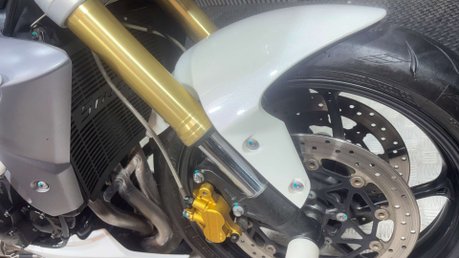 Triumph Street Triple 2014 27K NEW MOT SERVICED SCORPION EXHAUST NAKED 675CC TRIPLE 36