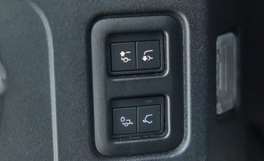 Land Rover Defender 90 V8 CARPATHIAN EDITION 40