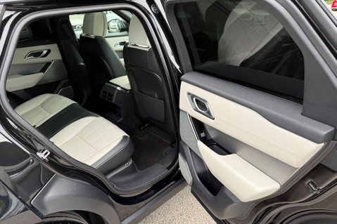 Land Rover Range Rover Velar R-DYNAMIC HSE - ALL BLACK - SLIDING PAN ROOF -2 OWNERS - SERVICE HISTORY 33