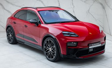 Porsche Macan GTS Electric 11