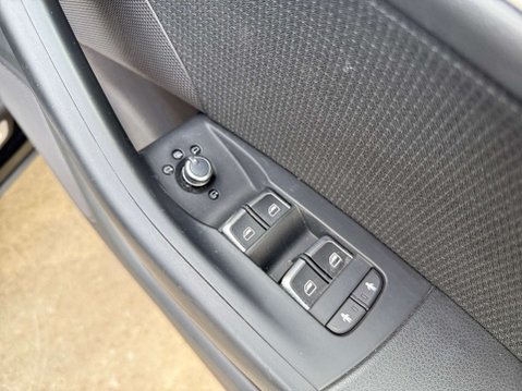 Audi Q3 1.4 Q3 S Line Edition TFSI Semi-Auto 5dr 20