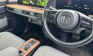 Honda Honda E Advance Sky Roof 360 Cam 17'' Alloys Heated Steering Wheel & Seats  5
