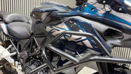 Benelli TRK 502 X 2022 ONLY 10K SIDE BOXES CAR PLAY A2 READY NEW MOT 500CC 22