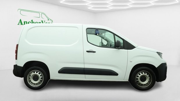 Peugeot Partner SWB L1H1 Low Roof Professional Premium+ Air Con Sensors EURO 6 NO VAT 3