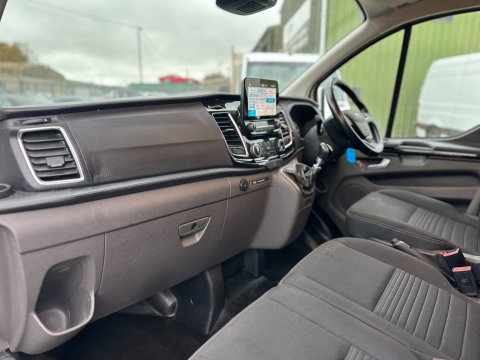 Ford Transit Custom 300 LIMITED P/V ECOBLUE 10