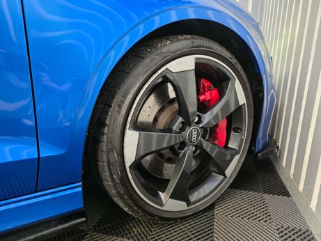 Audi RS3 2.5 TFSI Audi Sport Edition Saloon 4dr Petrol S Tronic quattro Euro 6 (s/s) 17