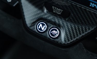 Aston Martin Valkyrie 21