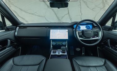 Land Rover Range Rover D350 AUTOBIOGRAPHY 23