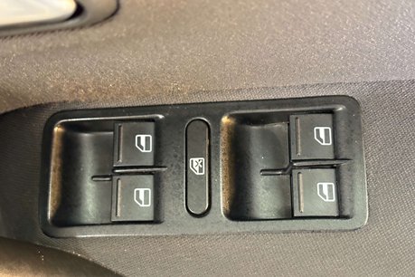 Volkswagen Polo 1.2 TSI BlueMotion Tech SE Hatchback 5dr Petrol DSG Euro 6 (s/s) (90 ps) 76