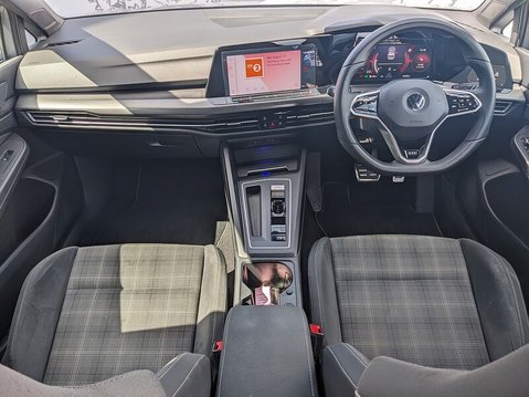Volkswagen Golf GTD TDI DSG 13