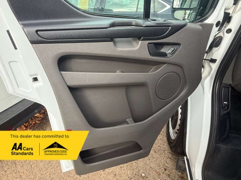 Ford Transit Custom 2.0 Transit Custom 320 Base 25
