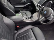 BMW 3 Series 2.0 320i M Sport Auto 4dr 9