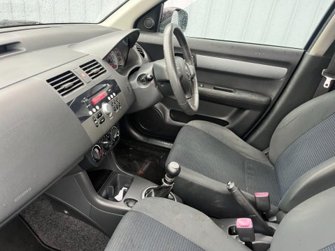 Suzuki Swift 1.3 TD SZ3 5dr 32