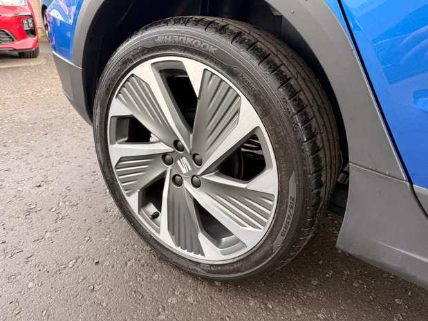 SEAT Arona ECOTSI FR SPORT DSG 9