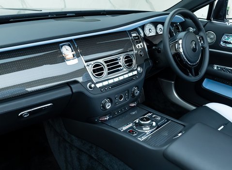 Rolls-Royce Dawn Black Badge 18