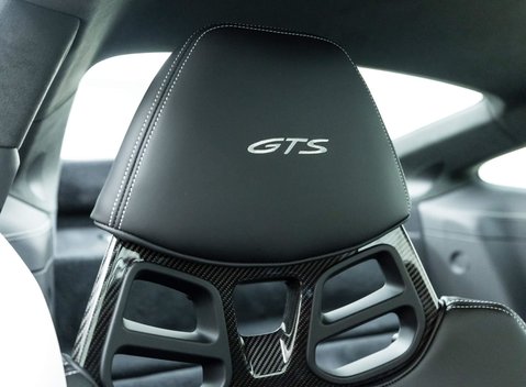Porsche 911 Carrera GTS (992) 13