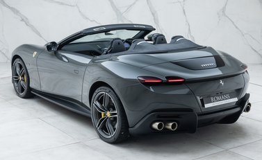 Ferrari Roma SPIDER 15
