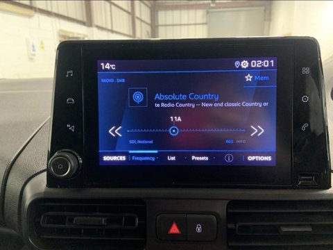 Peugeot Partner BLUEHDI PROFESSIONAL PREMIUM PLUS L1 17