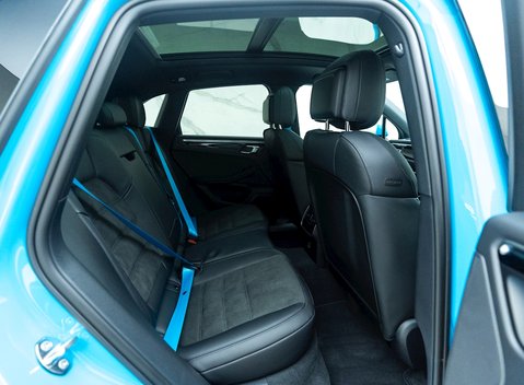 Porsche Macan GTS 14