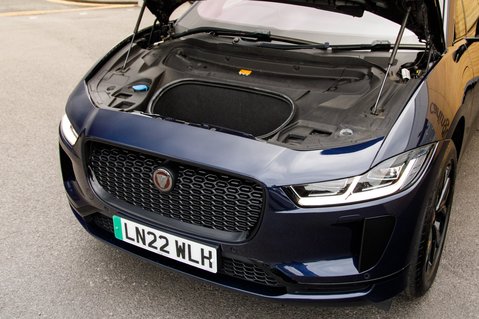 Jaguar I-Pace BLACK 43