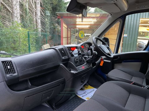 Peugeot Boxer 440 L4H2 17 SEAT NON-D1 Lightweight minibus with full ramp and sensors 22